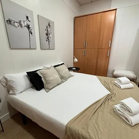Grupo Limcotel Al-nasir Centro Apartment